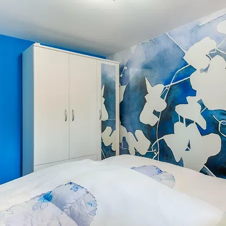Apartman Captain's Place *